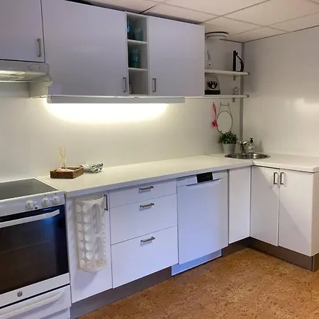 Hostel Single With Shared Spaces