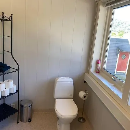 Hostal Single With Shared Spaces